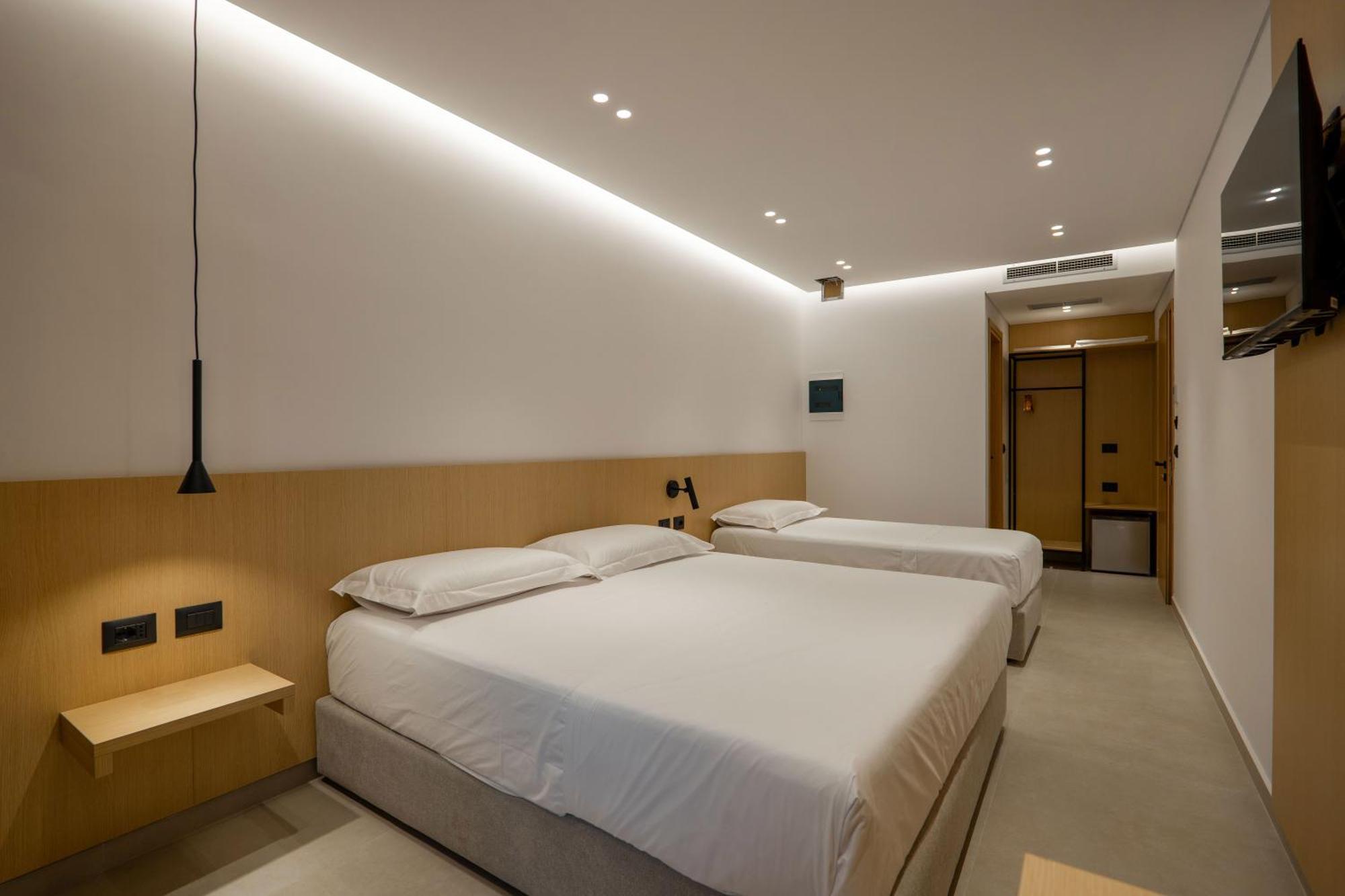 Austin Boutique Hotel Sarande Exterior photo