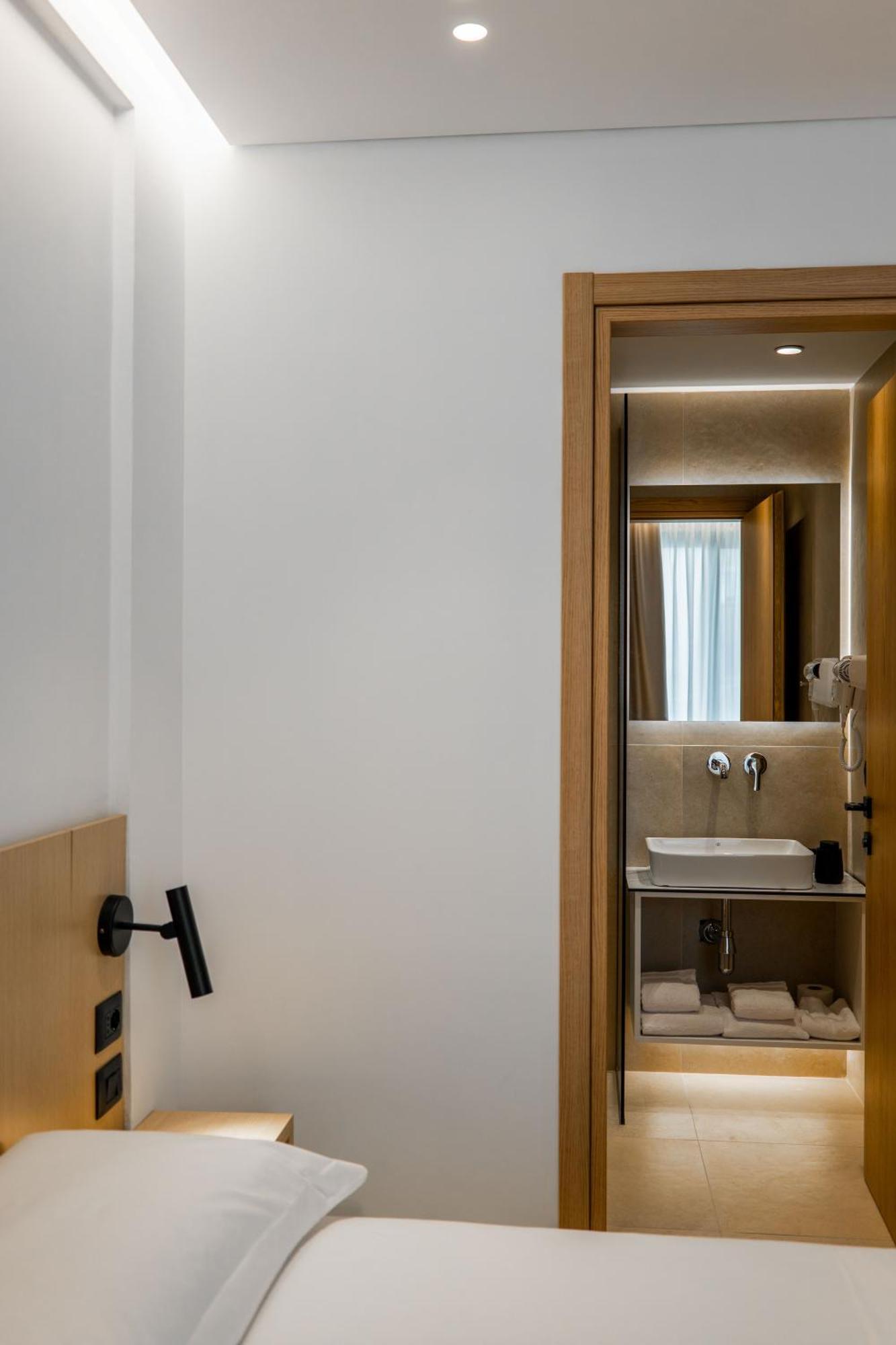 Austin Boutique Hotel Sarande Exterior photo