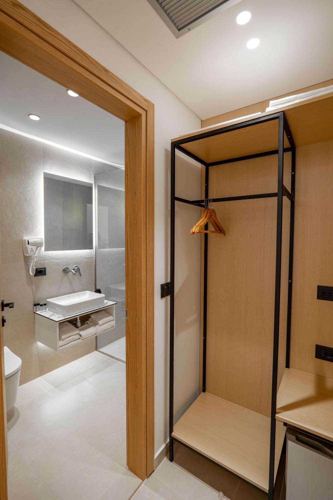 Austin Boutique Hotel Sarande Exterior photo
